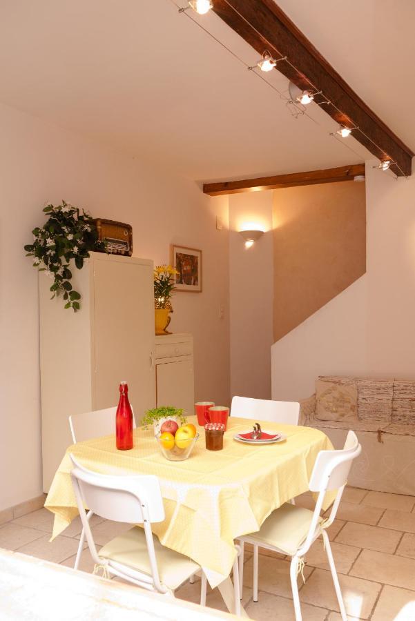 La Maison D'Eloise Arles Bagian luar foto